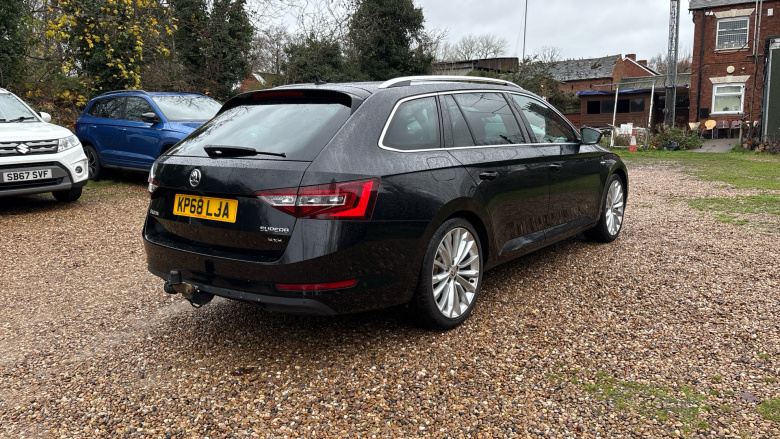 Skoda Superb 2.0 TDI CR 190 Laurin + Klement 4X4 5dr DSG [7 Sp] Diesel Estate